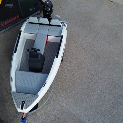 SeaStorm 12 HDPE Advantage